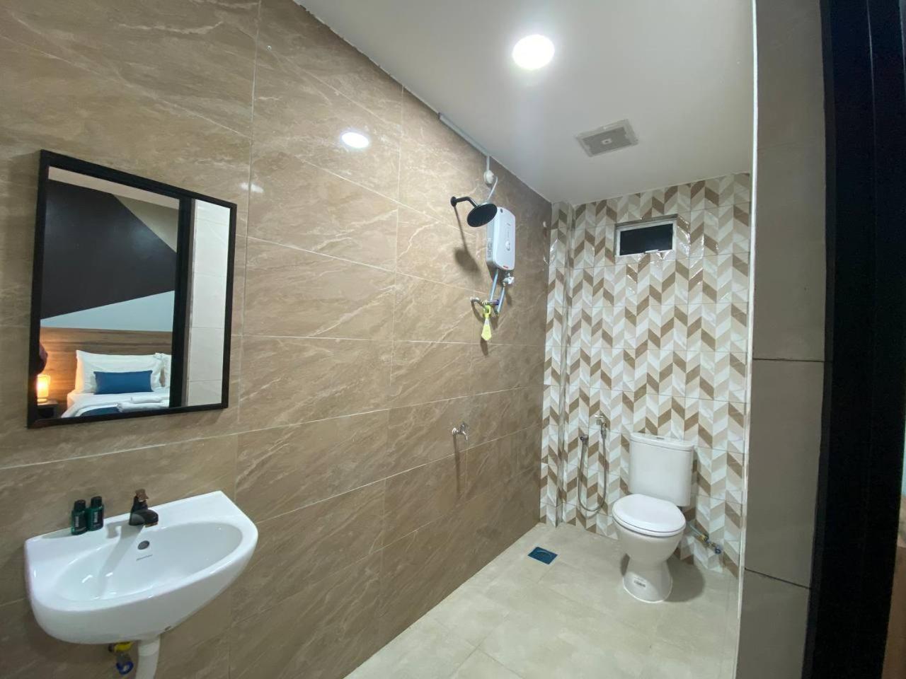 Assalam Hotel Кота-Бару Экстерьер фото
