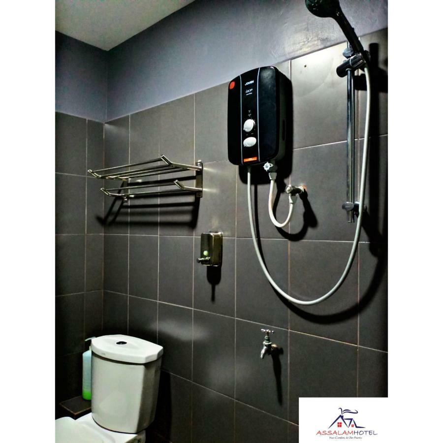 Assalam Hotel Кота-Бару Экстерьер фото