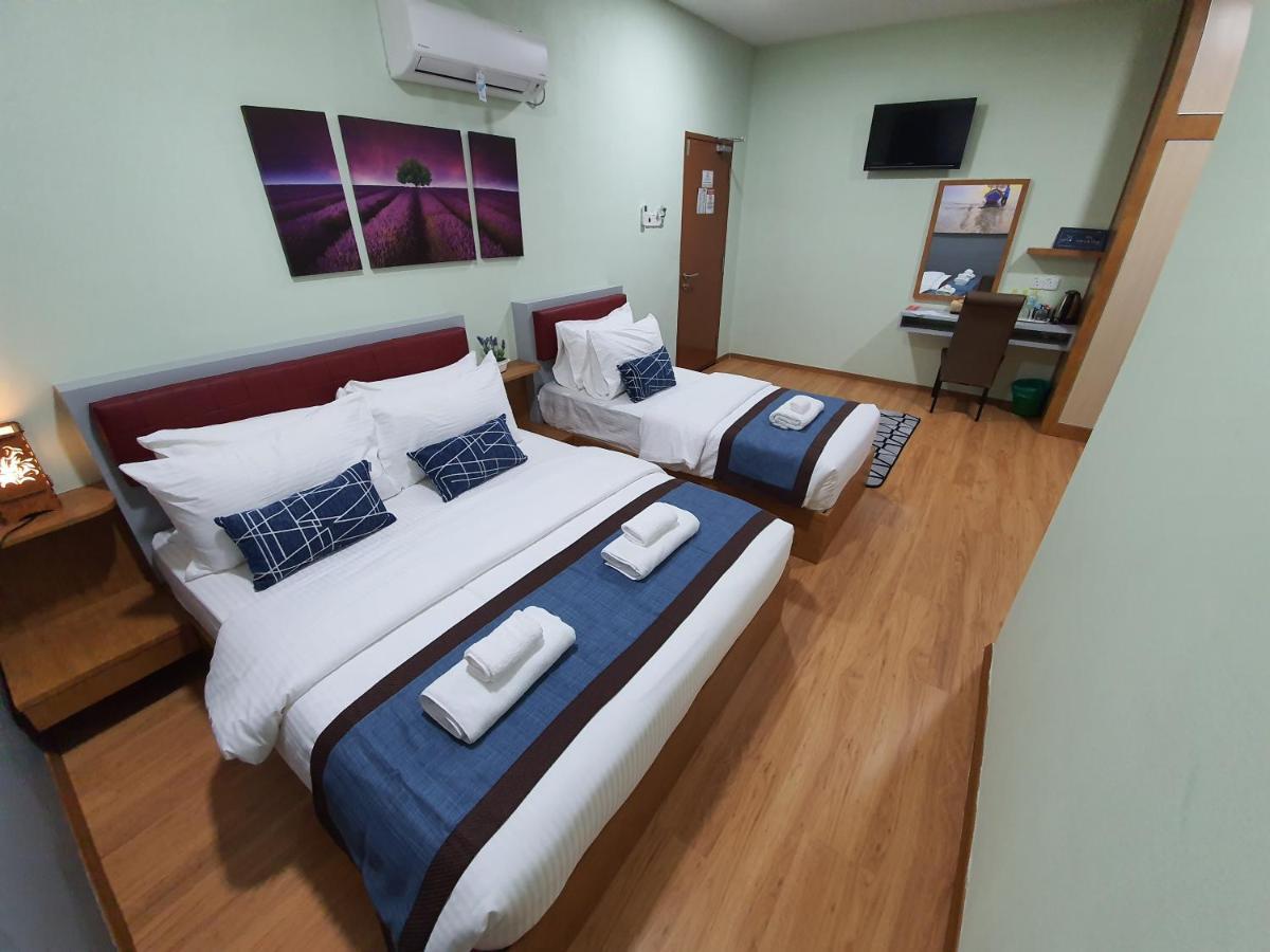 Assalam Hotel Кота-Бару Экстерьер фото